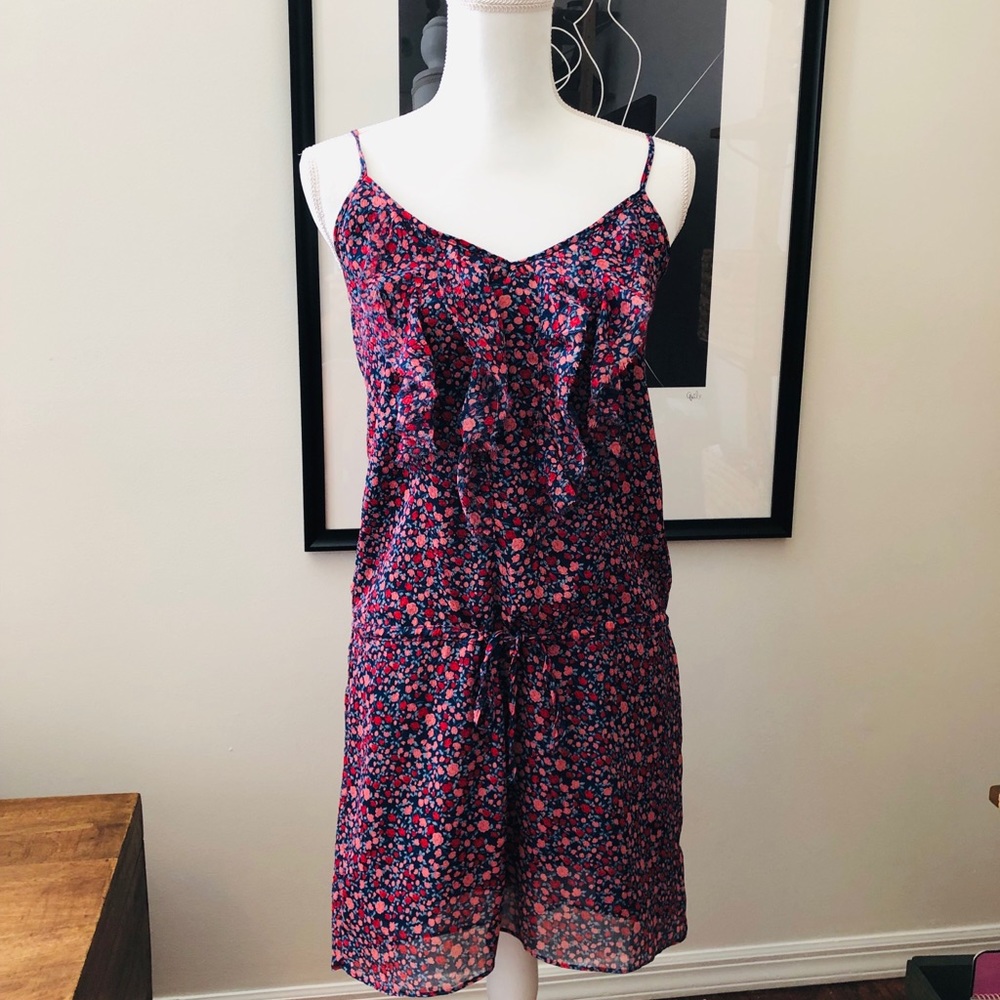Women’s Old Navy ruffle front floral dress